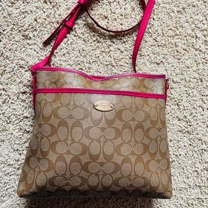 Coach Signature Canvas Khaki & Pink Zip File Messenger Crossbody Bag